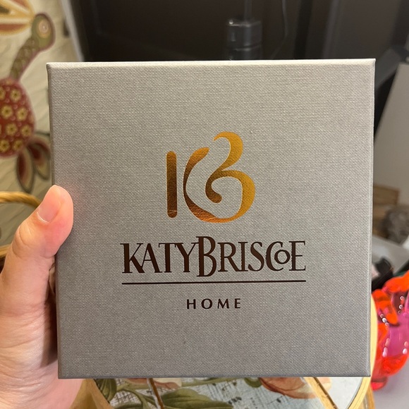 Katy Briscoe Home White and 24k Gold Jewelry/trinket Bowl - Picture 7 of 8